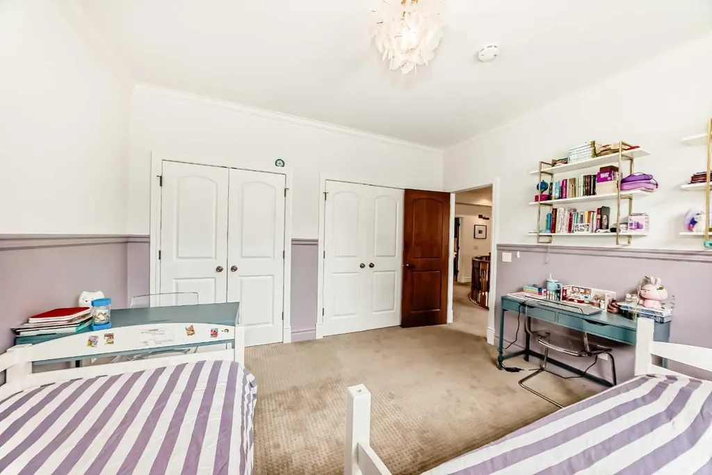 3230 8 Street SW Calgary AB T2T3A6