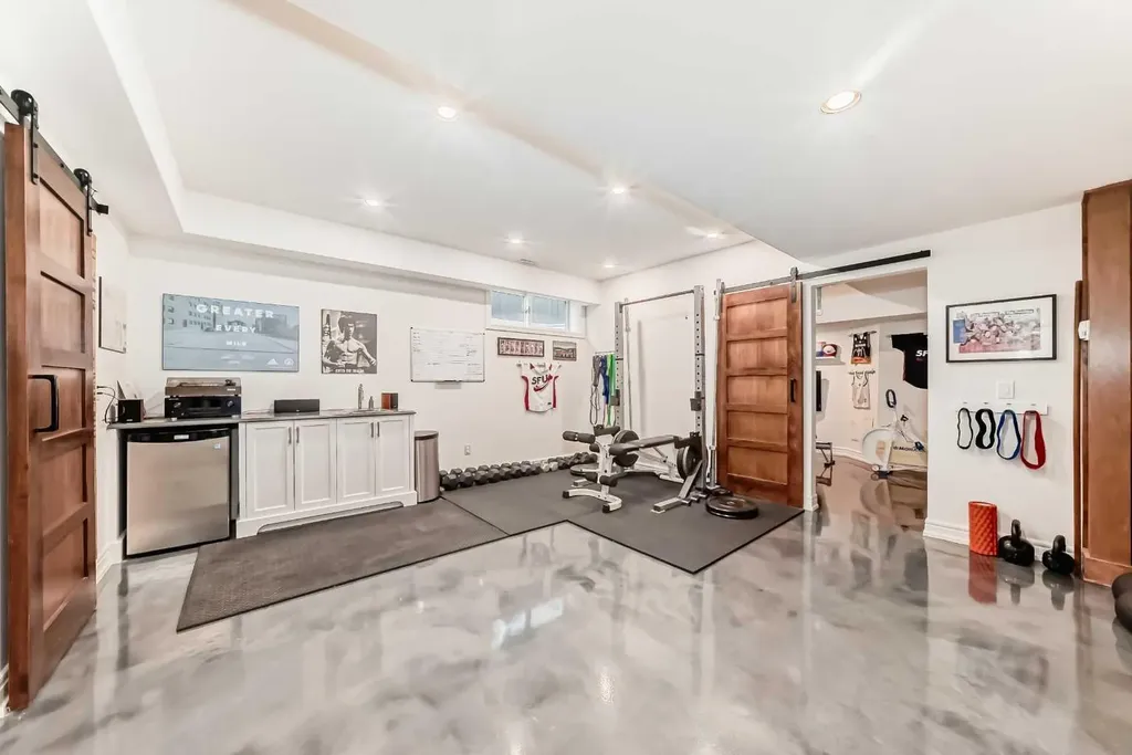 3230 8 Street SW Calgary AB T2T3A6