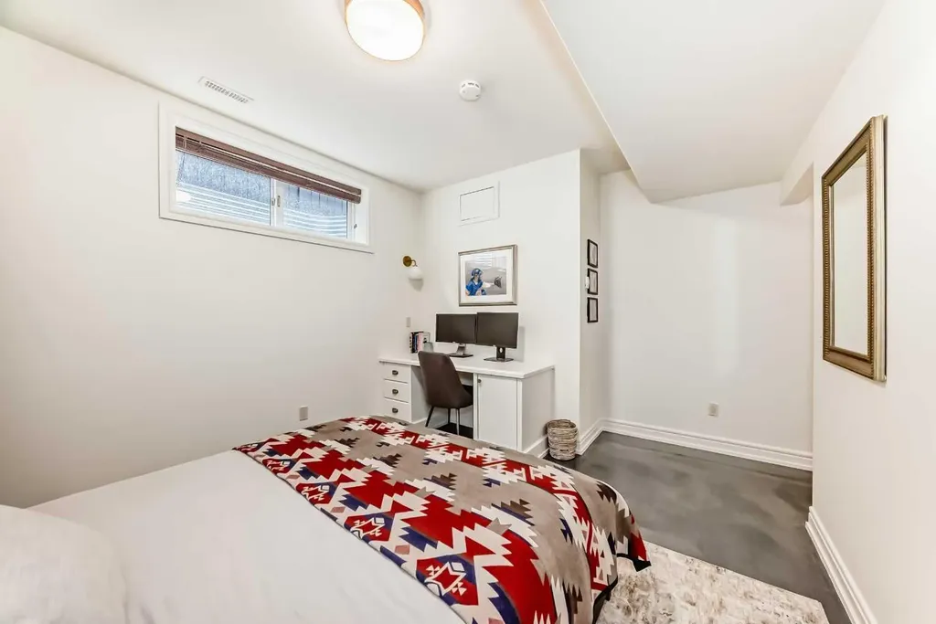 3230 8 Street SW Calgary AB T2T3A6