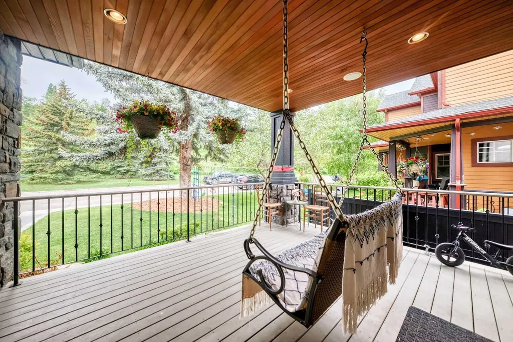 3230 8 Street SW Calgary AB T2T3A6
