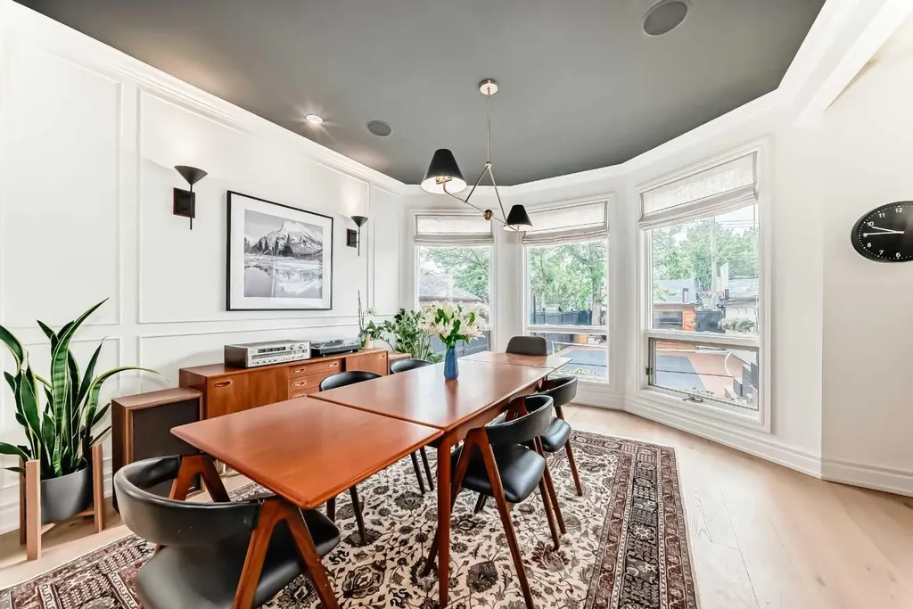 3230 8 Street SW Calgary AB T2T3A6