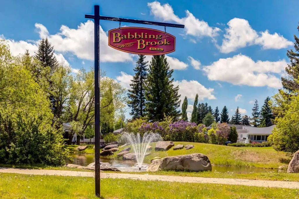 216 Cannington Place SW Calgary AB T2W 1Z8