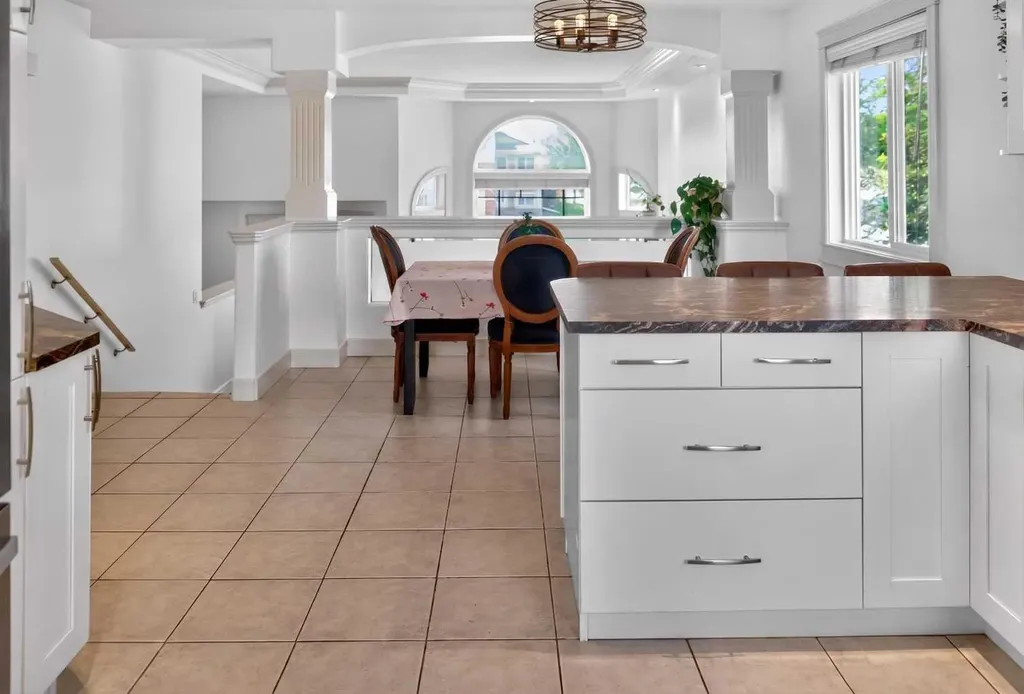 11817 87 Street Grande Prairie AB T8X 0H3