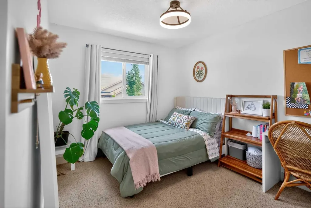 11817 87 Street Grande Prairie AB T8X 0H3