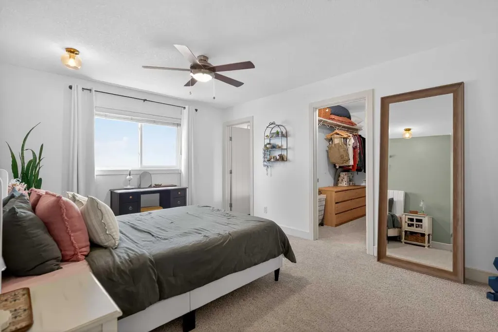 11817 87 Street Grande Prairie AB T8X 0H3