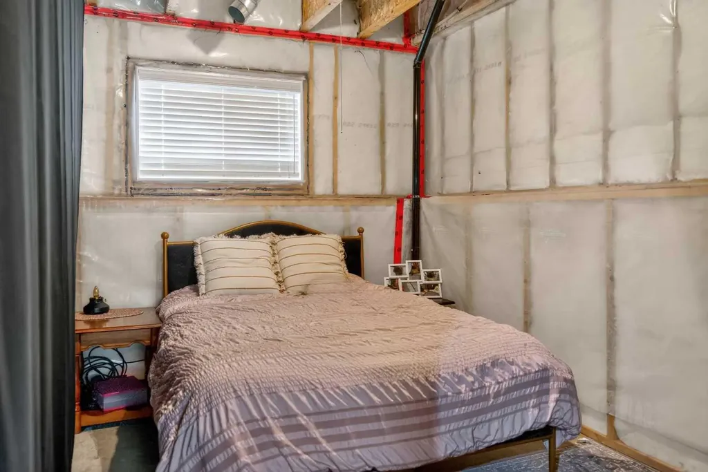 11817 87 St. Street Grande Prairie AB T8X 0H3