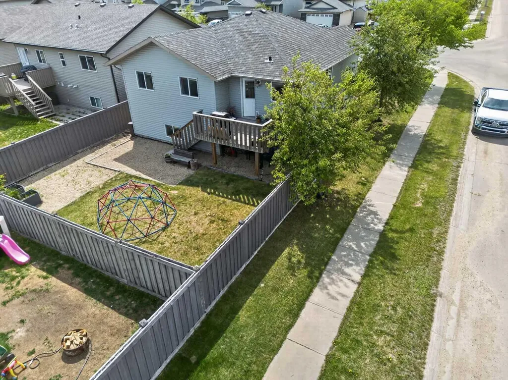 11817 87 St. Street Grande Prairie AB T8X 0H3