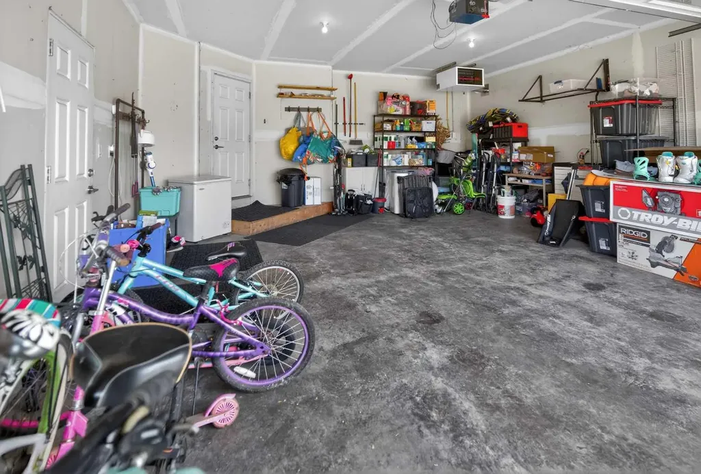 11817 87 Street Grande Prairie AB T8X 0H3