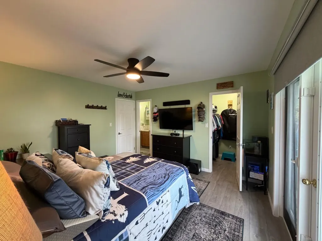 1814 48 Street Edson AB T7E 1G5