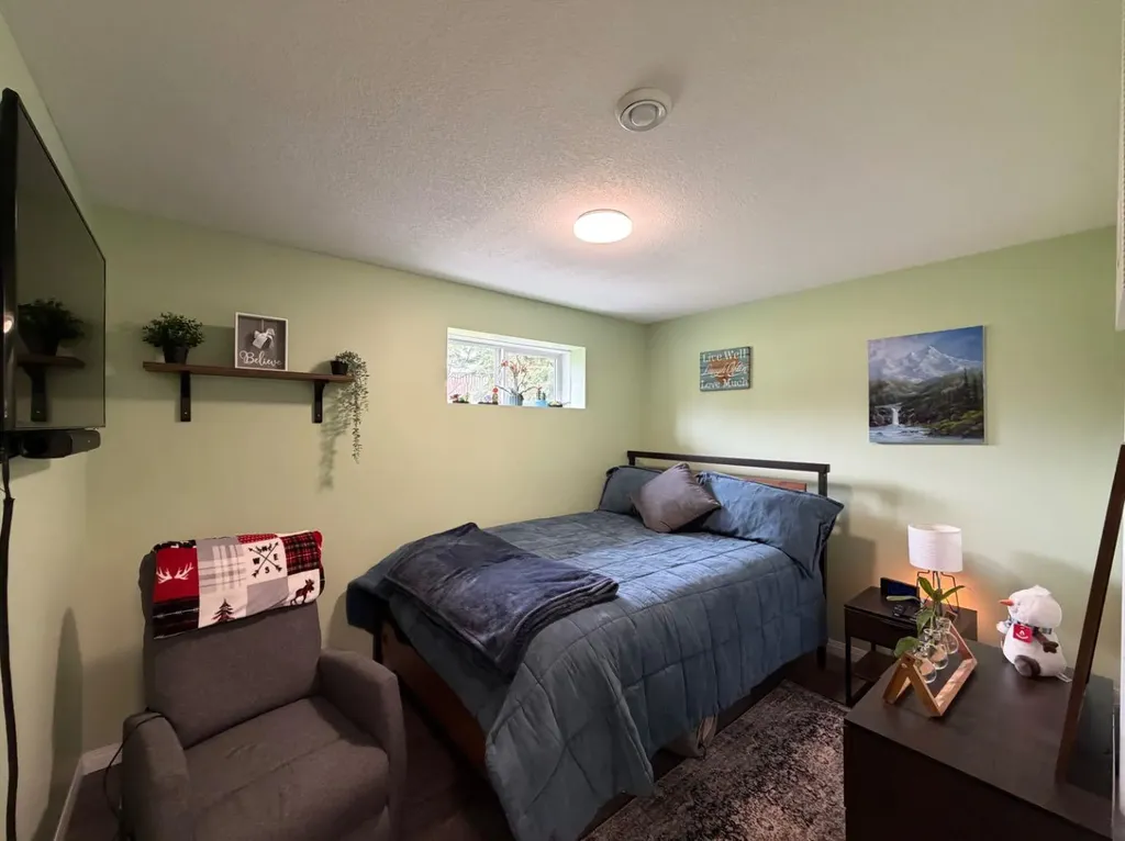 1814 48 Street Edson AB T7E 1G5