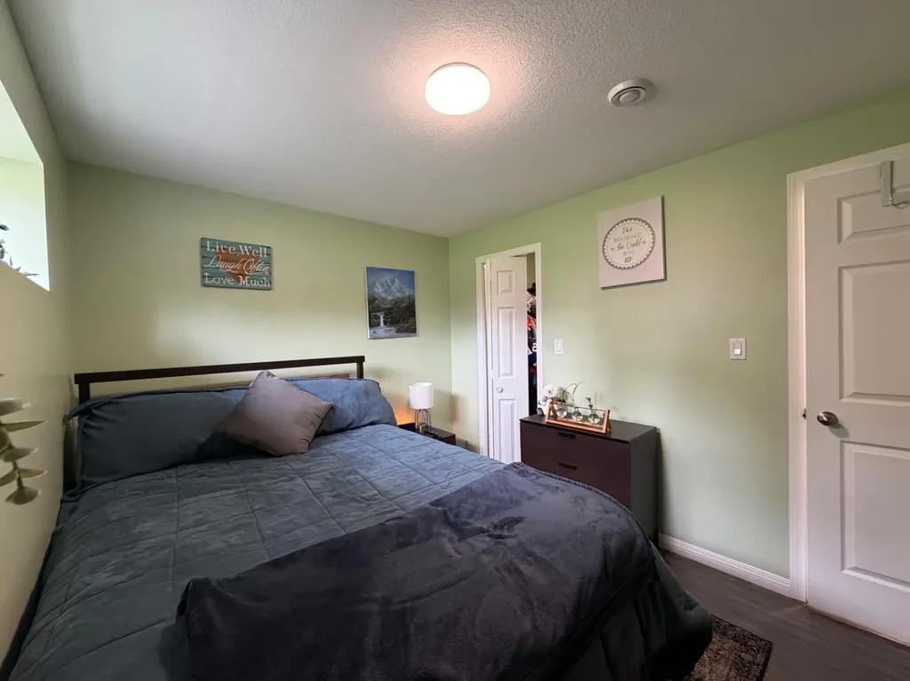 1814 48 Street Edson AB T7E 1G5