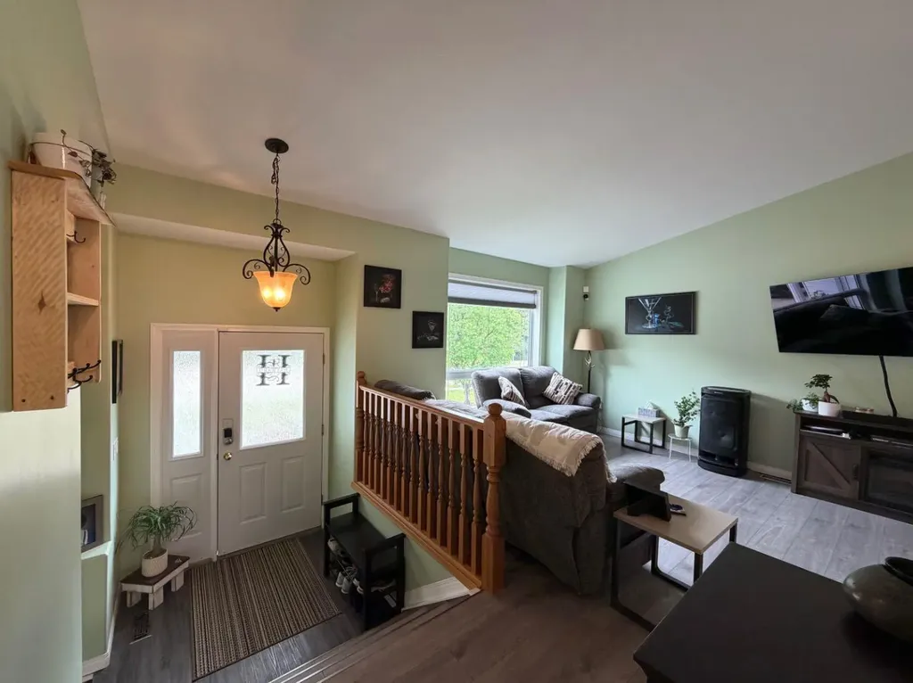 1814 48 Street Edson AB T7E 1G5