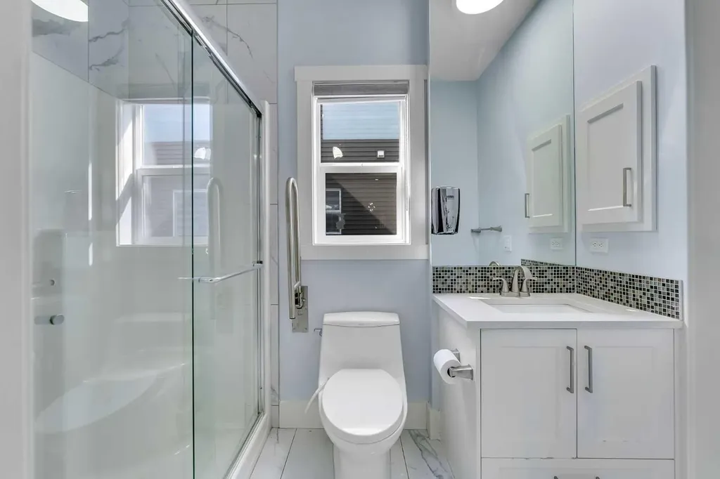 272 Aspenmere Way Chestermere AB T1X 0Y2