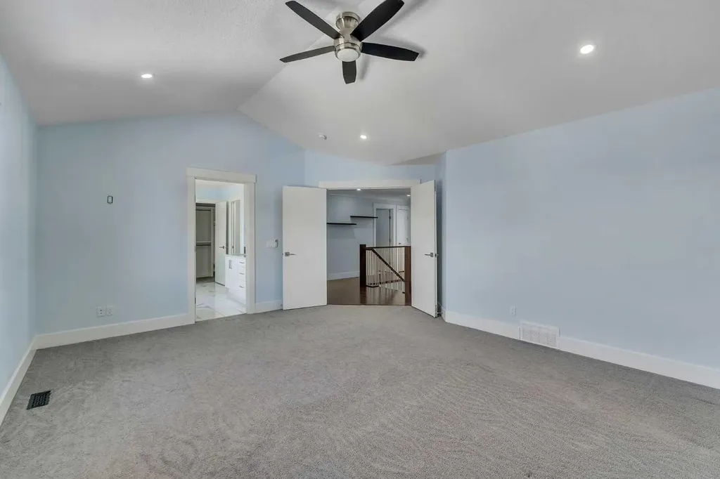 272 Aspenmere Way Chestermere AB T1X 0Y2