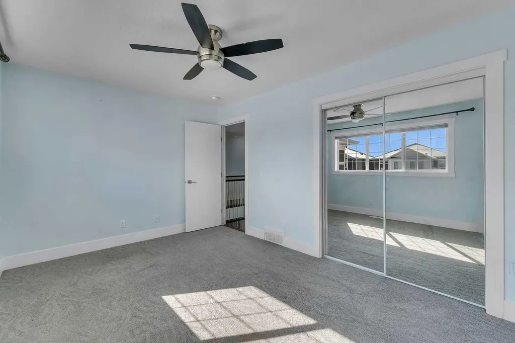 272 Aspenmere Way Chestermere AB T1X 0Y2