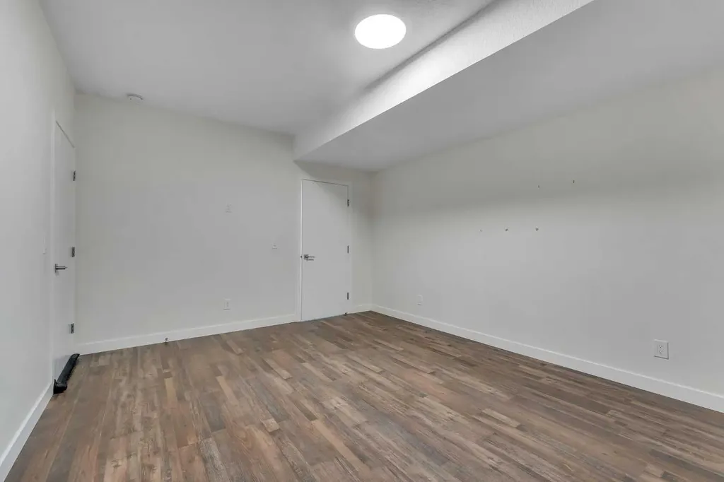 272 Aspenmere Way Chestermere AB T1X 0Y2