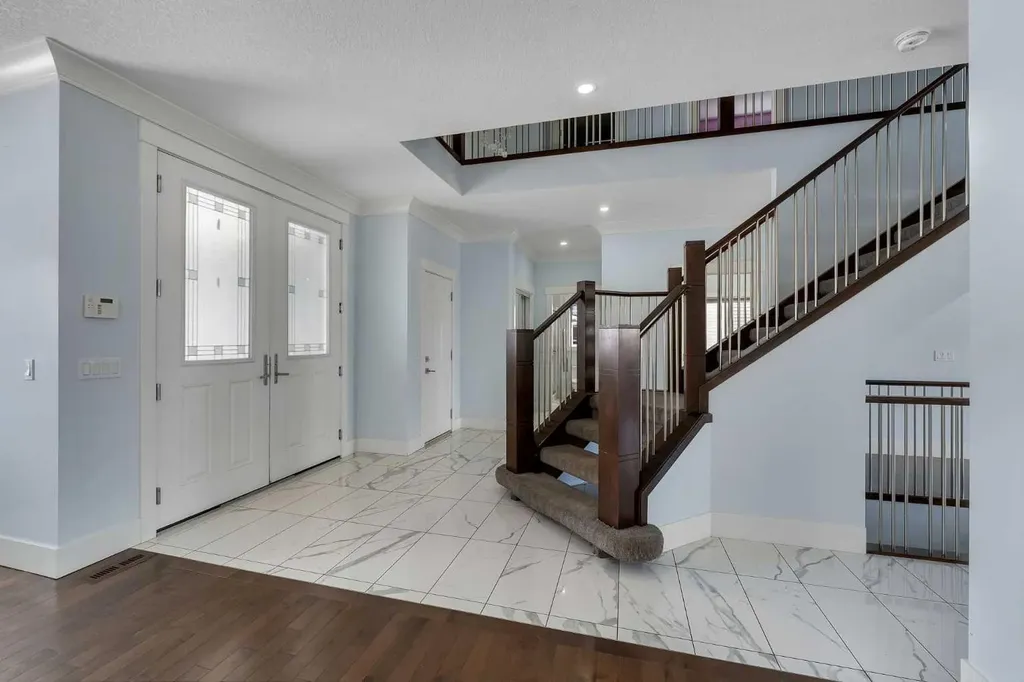 272 Aspenmere Way Chestermere AB T1X 0Y2