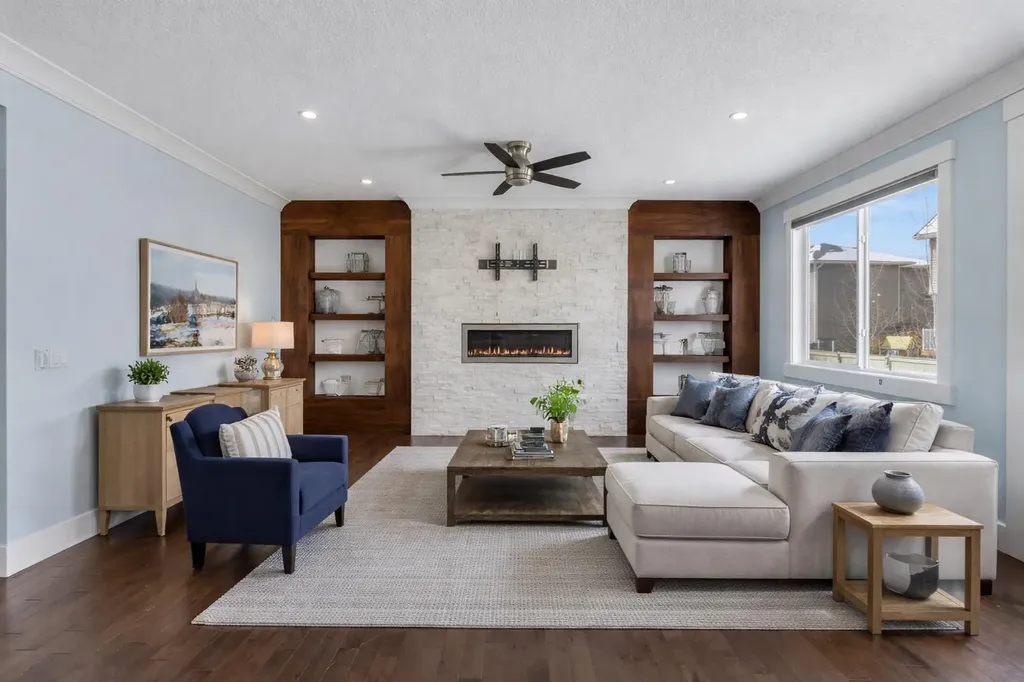 272 Aspenmere Way Chestermere AB T1X 0Y2