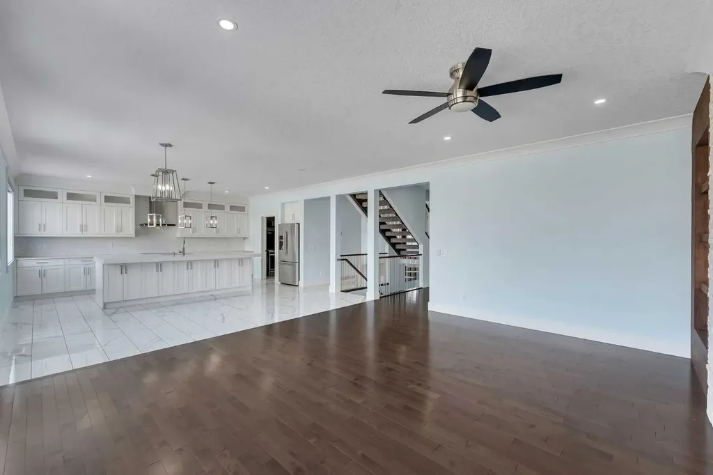 272 Aspenmere Way Chestermere AB T1X 0Y2