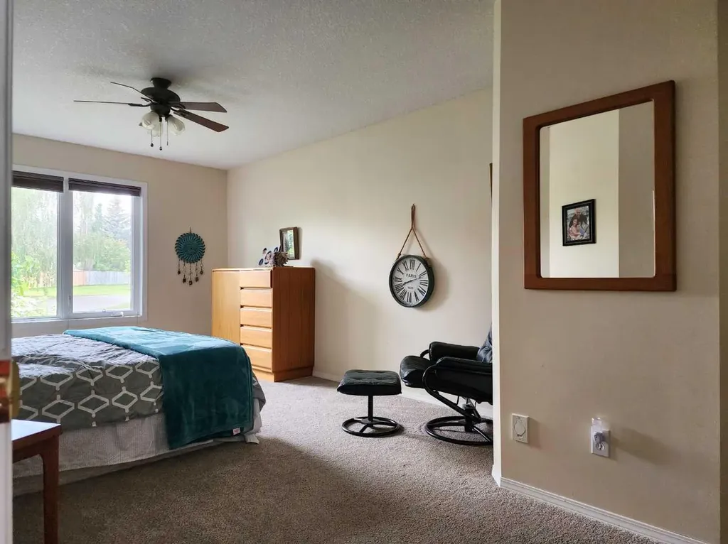 240 Heritage Boulevard W Lethbridge AB T1K 6W9