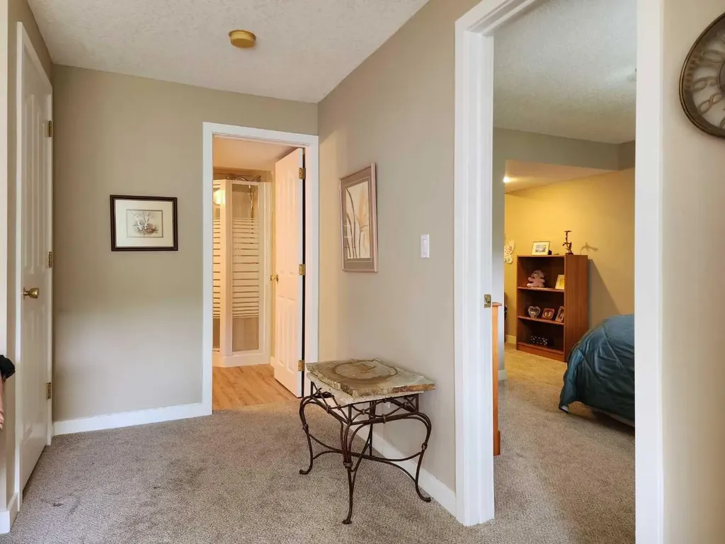 240 Heritage Boulevard W Lethbridge AB T1K 6W9