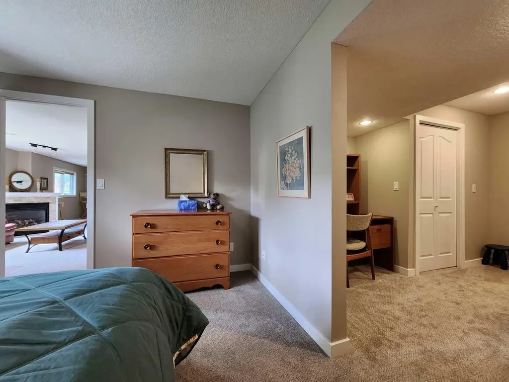 240 Heritage Boulevard W Lethbridge AB T1K 6W9