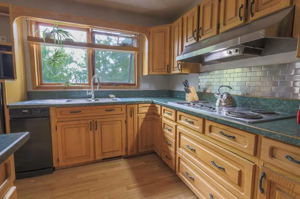 5314 57 Avenue Rocky Mountain House AB T4T 1M7
