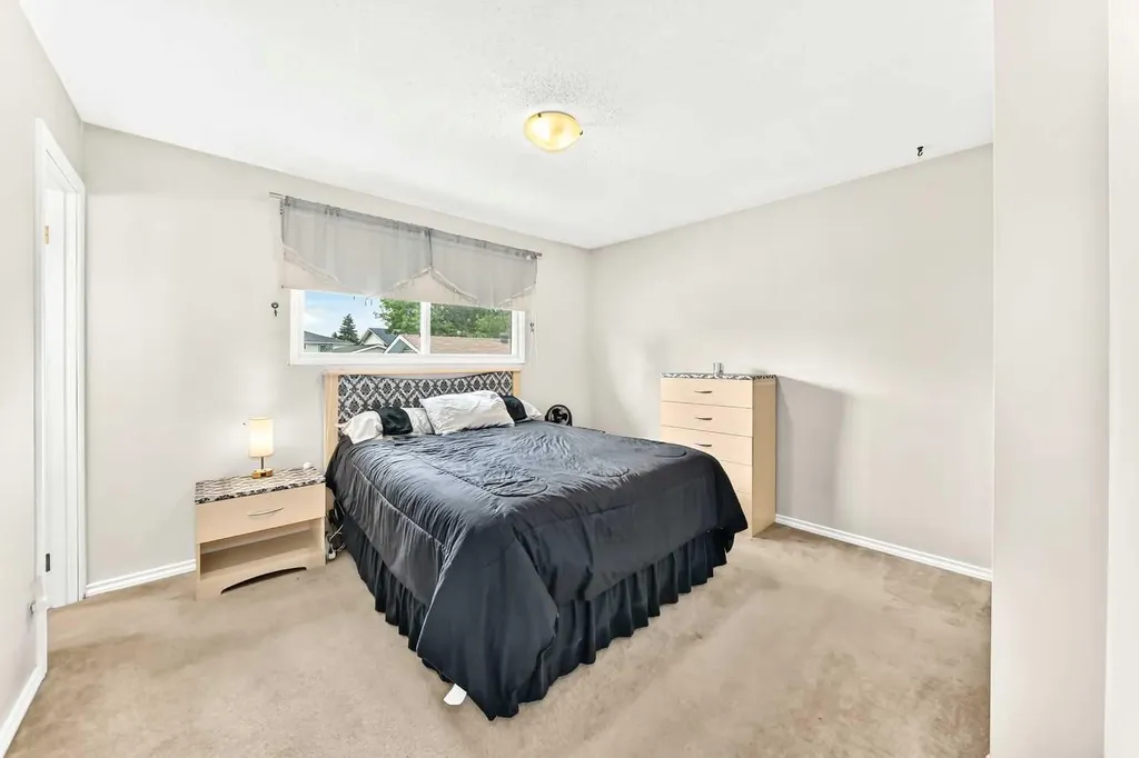 67 Newcombe Crescent Red Deer AB T4P1T9