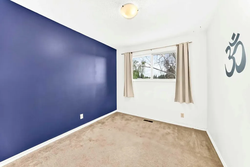 67 Newcombe Crescent Red Deer AB T4P1T9