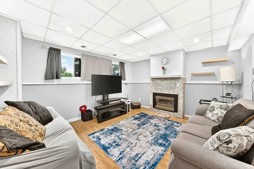 67 Newcombe Crescent Red Deer AB T4P1T9