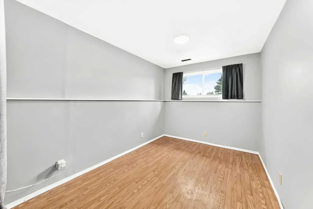 67 Newcombe Crescent Red Deer AB T4P1T9