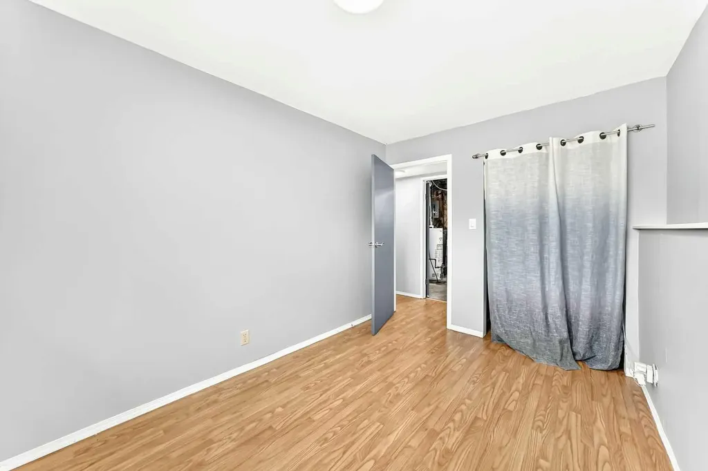 67 Newcombe Crescent Red Deer AB T4P1T9