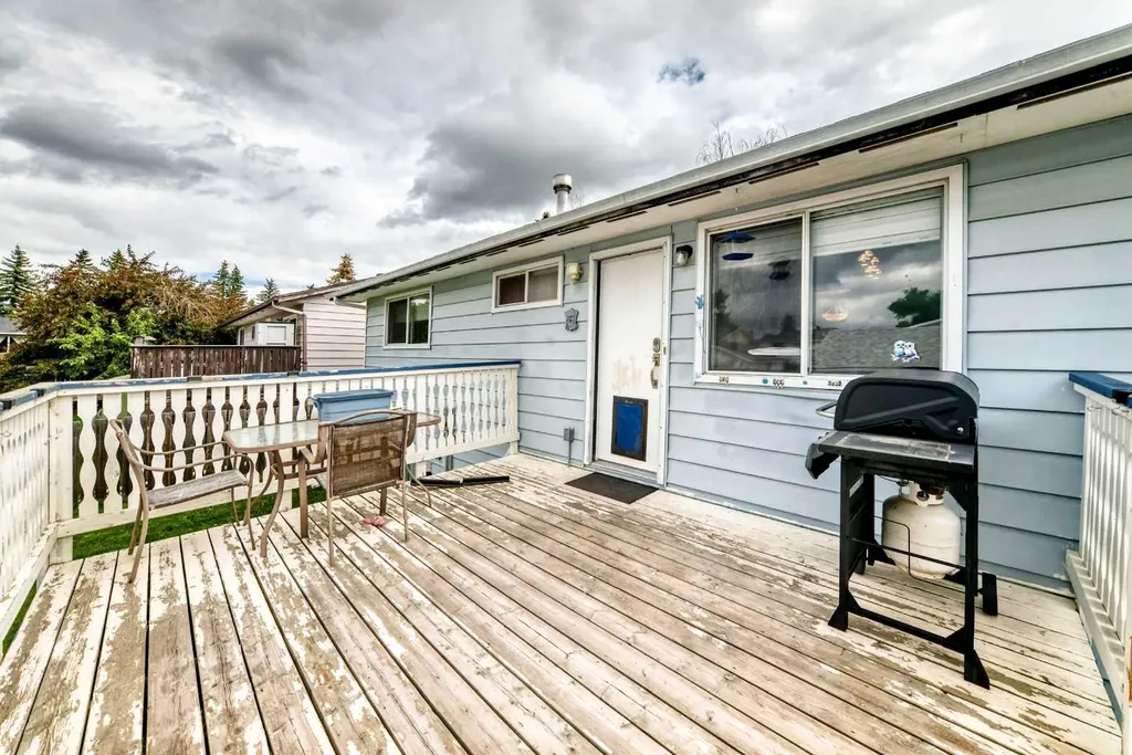 67 Newcombe Crescent Red Deer AB T4P1T9