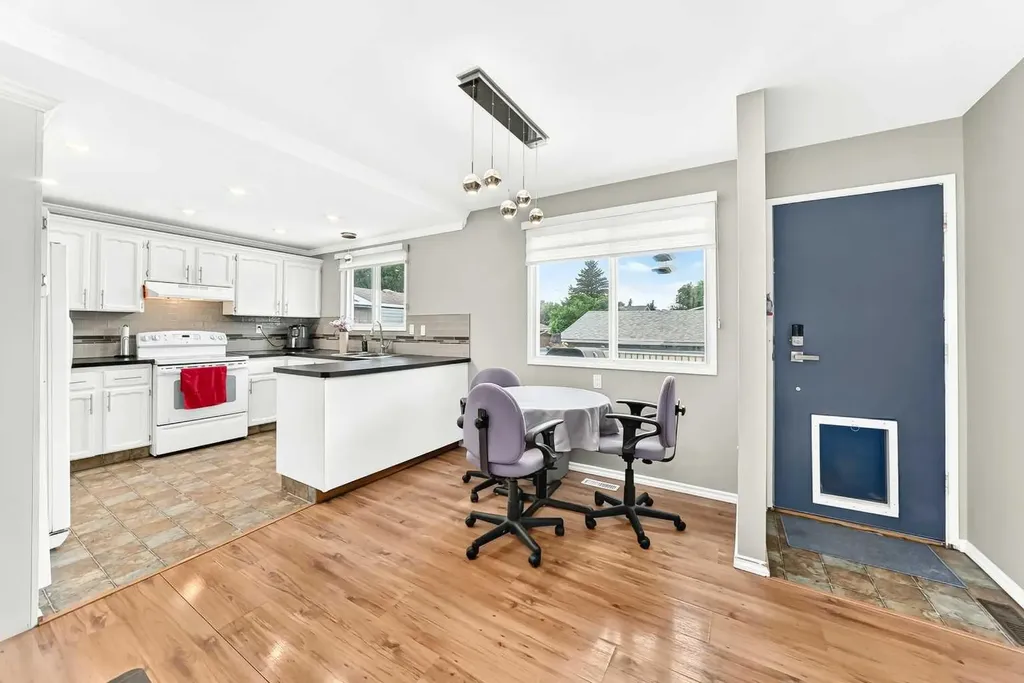 67 Newcombe Crescent Red Deer AB T4P1T9