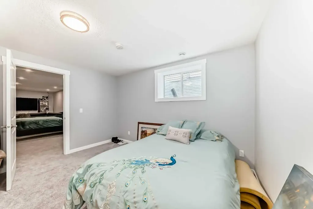 246 Cooperswood Green SW Airdrie AB T4B 3Y6