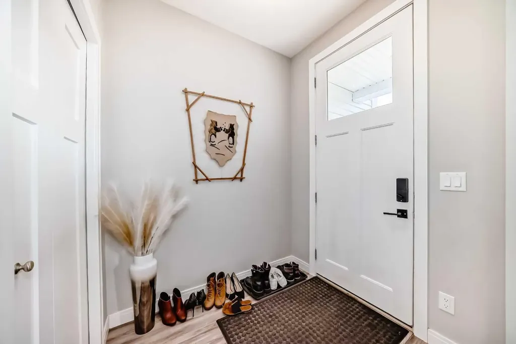 246 Cooperswood Green SW Airdrie AB T4B 3Y6