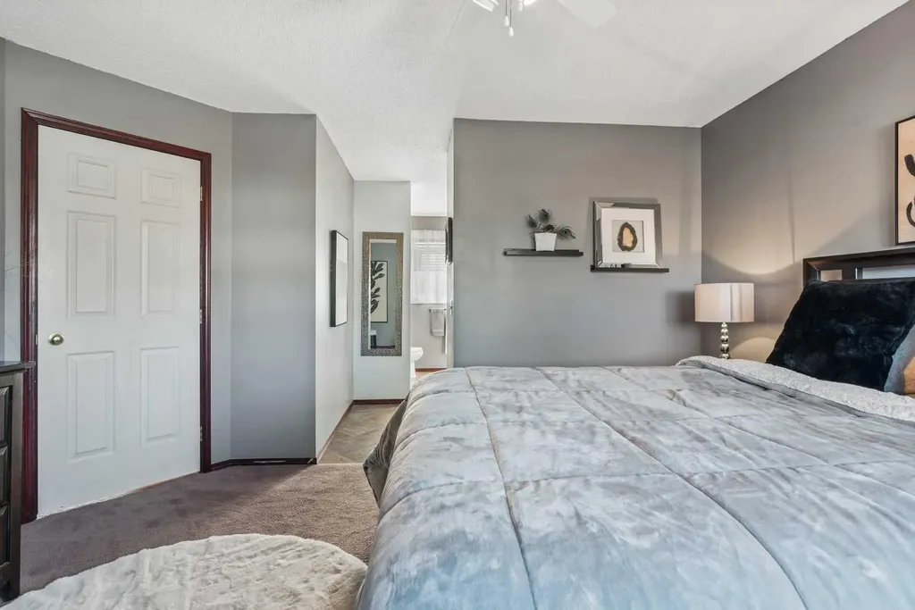 22 Hidden Valley Manor NW Calgary AB T3A5V4
