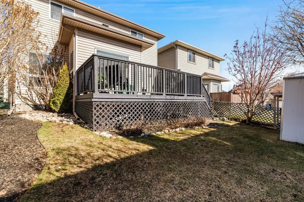 22 Hidden Valley Manor NW Calgary AB T3A5V4