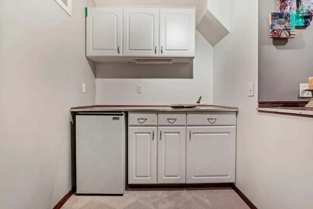 22 Hidden Valley Manor NW Calgary AB T3A5V4