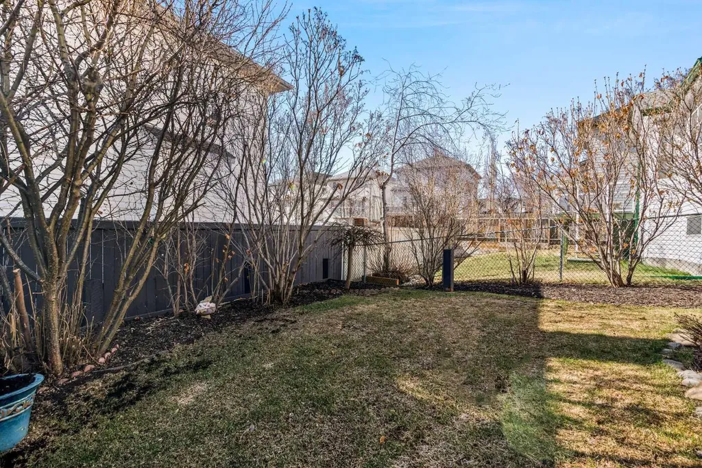 22 Hidden Valley Manor NW Calgary AB T3A5V4