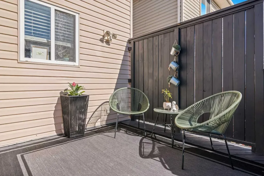 22 Hidden Valley Manor NW Calgary AB T3A5V4