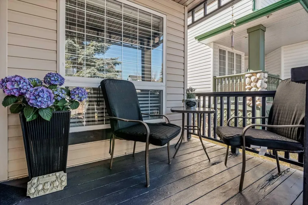 22 Hidden Valley Manor NW Calgary AB T3A5V4