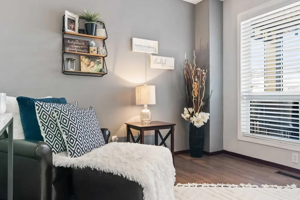 22 Hidden Valley Manor NW Calgary AB T3A5V4
