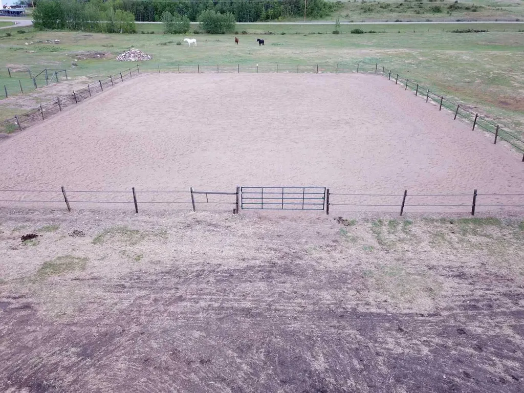 Highway 816 Rural Red Deer County AB T4E 0V5