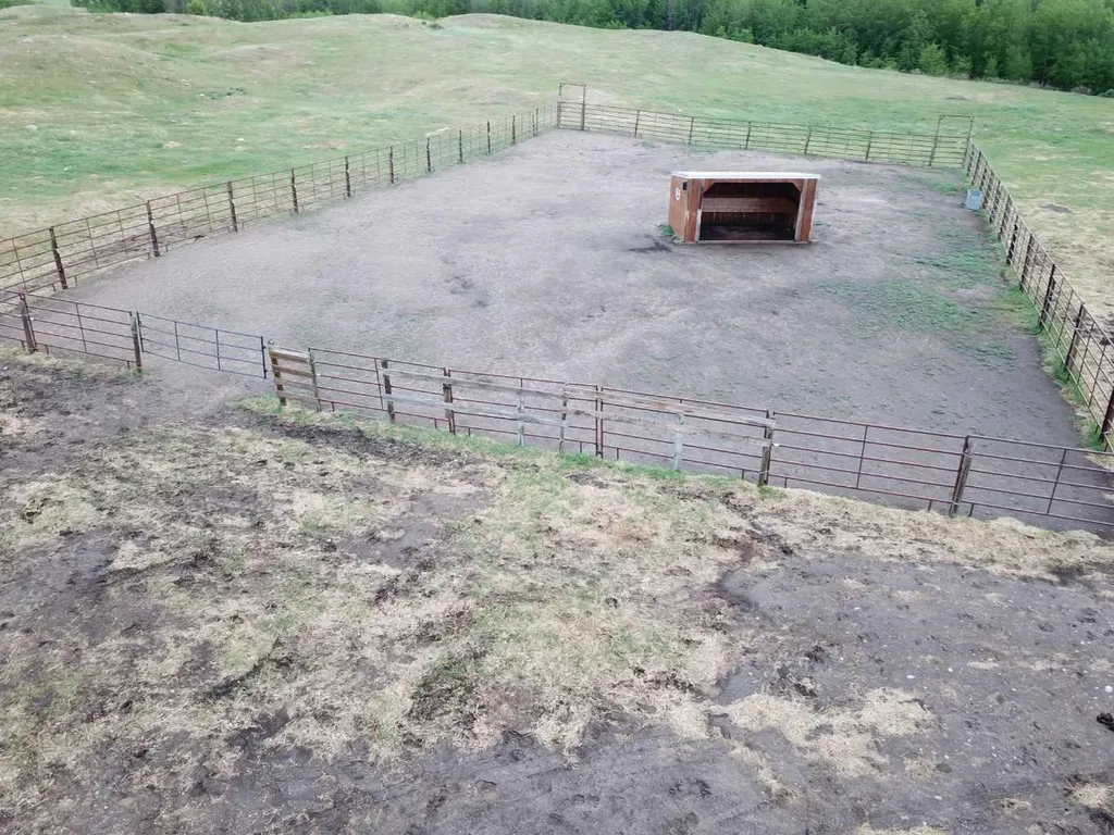Highway 816 Rural Red Deer County AB T4E 0V5