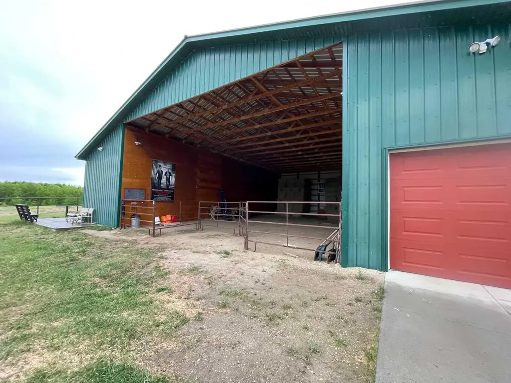 Highway 816 Rural Red Deer County AB T4E 0V5