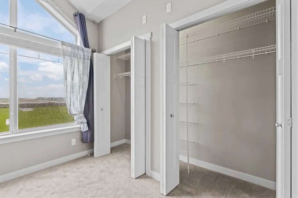 1543 Symons Valley Parkway NW Calgary AB T3P 0R8