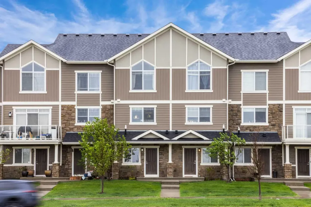 1543 Symons Valley Parkway NW Calgary AB T3P 0R8