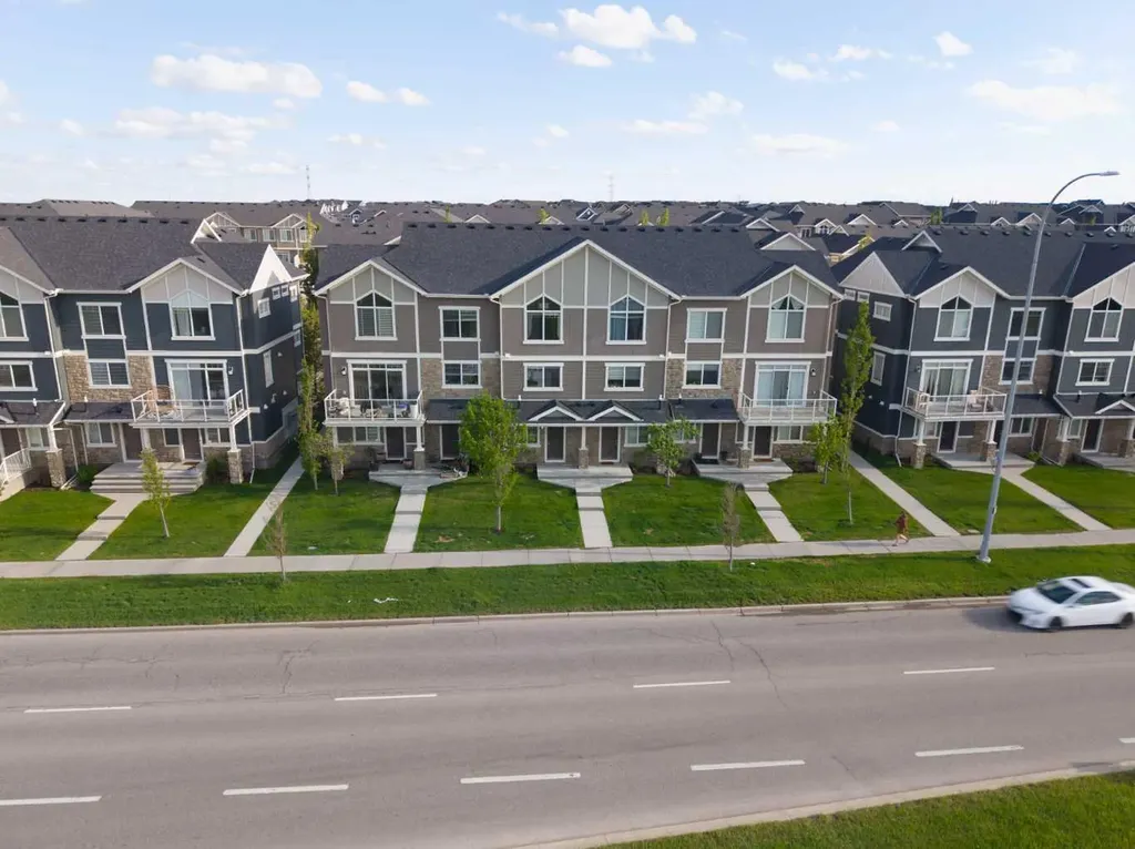 1543 Symons Valley Parkway NW Calgary AB T3P 0R8