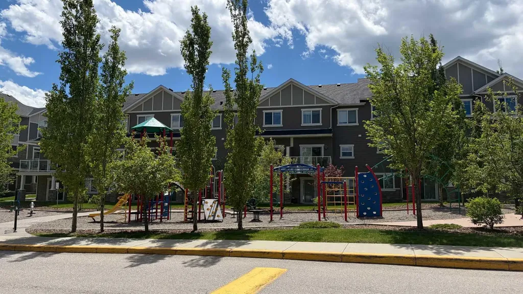 1543 Symons Valley Parkway NW Calgary AB T3P 0R8